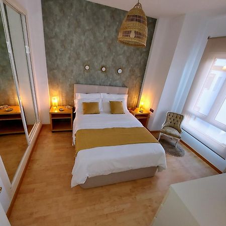Apartamento Las Floritas Малага Екстериор снимка
