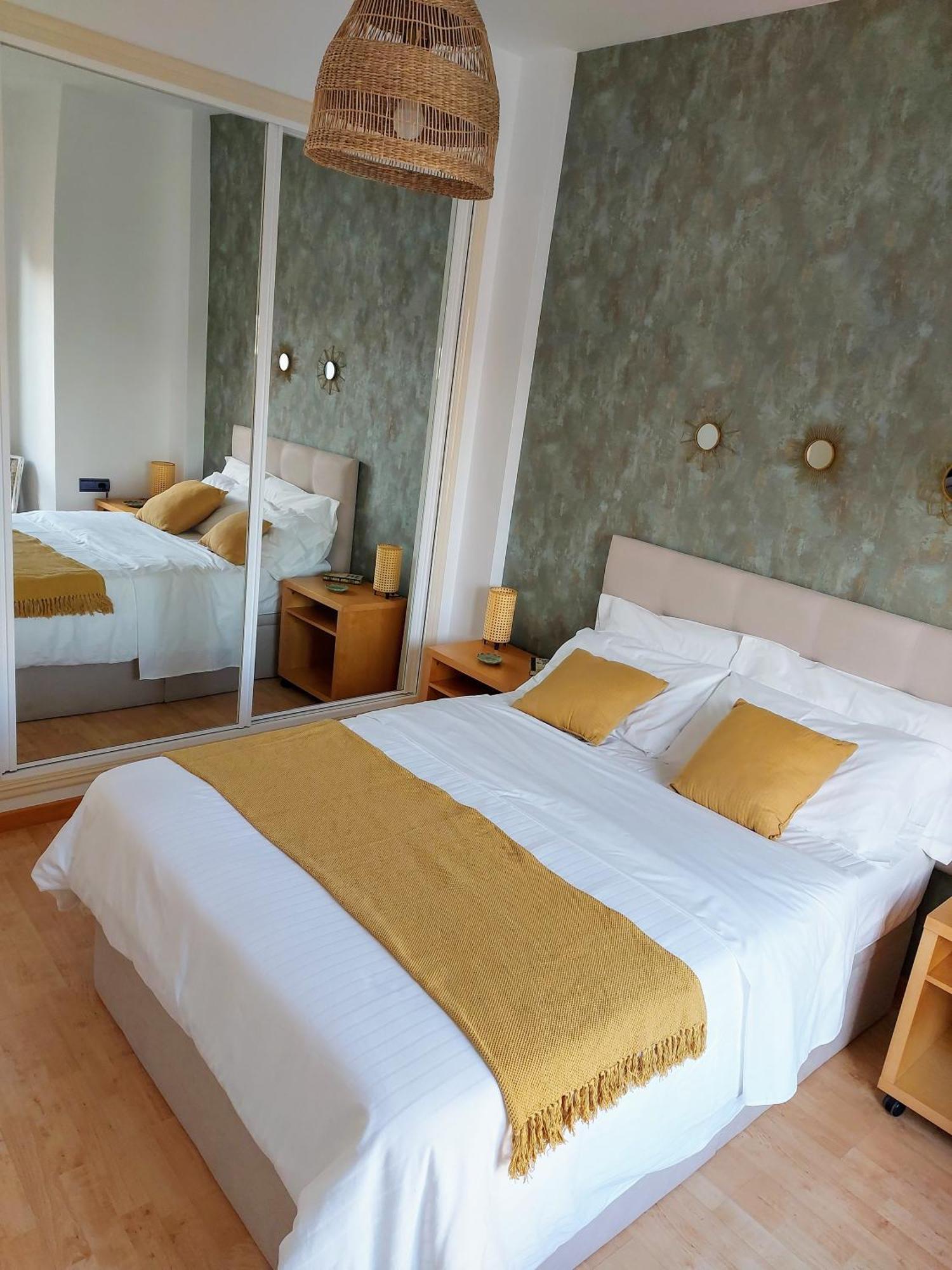 Apartamento Las Floritas Малага Екстериор снимка